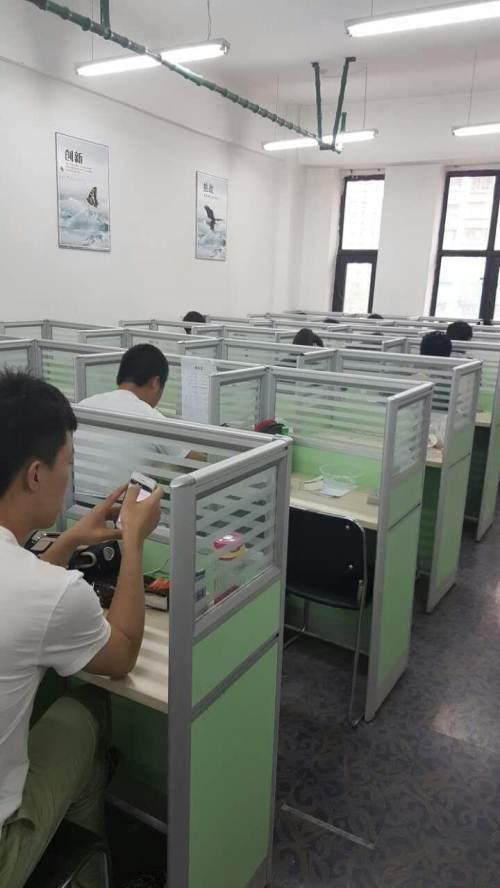 辦公隔斷轉(zhuǎn)讓 網(wǎng)絡(luò)銷售與客服類公司的理想辦公解決方案